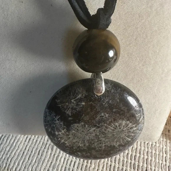 Round Black Coral Fossil Jade Pendant Necklace - Picture 8 of 11